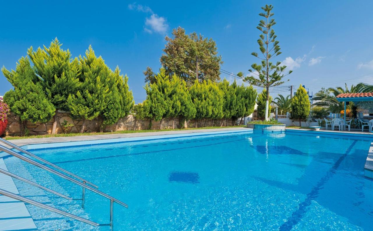 Hotel Koukouras Сталос Экстерьер фото